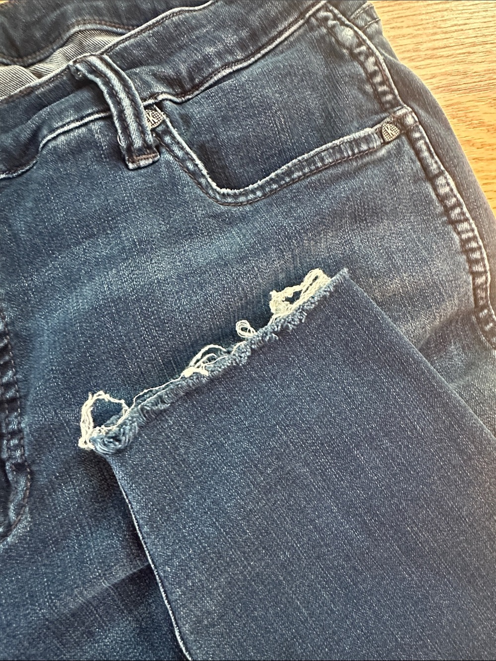 Kut from the Kloth Dark Blue Cropped Skinny Jeans - Picture 5 of 6